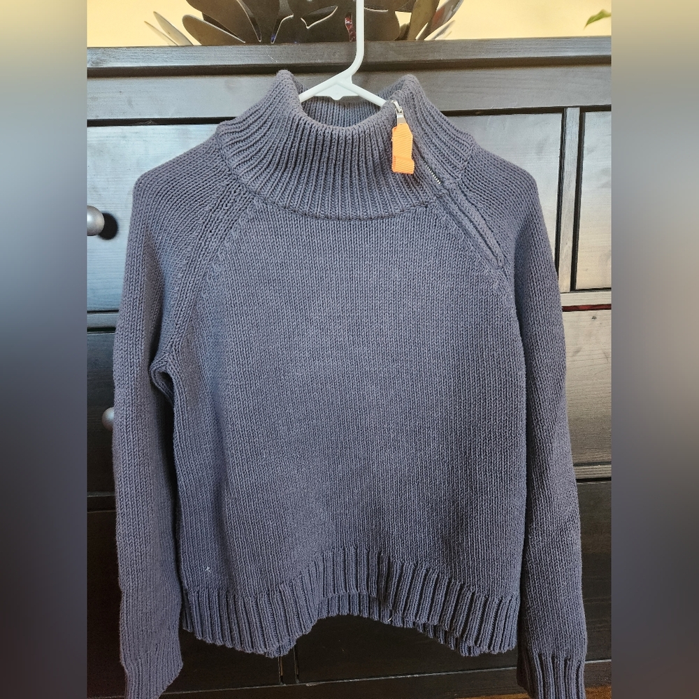 Anthropologie Lisa Todd Women’s Navy w/Black Star Starlight Sweater Size S